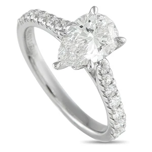 Anillo de diamantes cultivados en laboratorio de oro blanco de 14 quilates de 1,89 quilates - Imagen 1 de 5