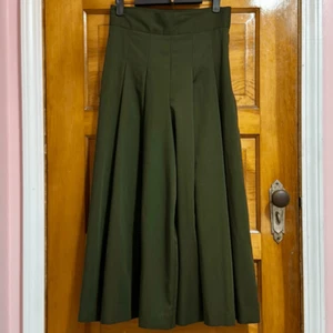 Pantalones gauchos recortados verdes vintage Michele cintura 26 para mujer - Imagen 1 de 7