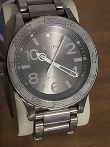 NIXON 51-30 Titanium Swiss Movt Herrenuhr - Bild 1 von 6