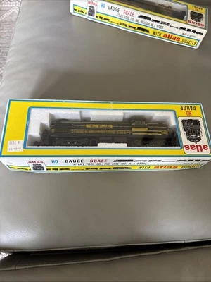Atlas Kato HO Scale D&RGW Rio Grande Alco RS3 Diesel Locomotive # 8151 - Image 1 of 4