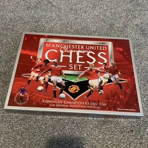 Manchester United Champions Chess Set Board Game - 1968 vs 1999 Winners - Picture 1 of 9