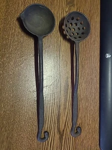 Vintage Cast Iron Strainer Skimmer & Camp Farmhouse Rustic Decor - Picture 1 of 7