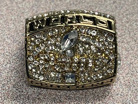 2000 KURT WARNER COMMEMORATIVE CHAMPIONSHIP RING RAMS SIZE 11 Cover
