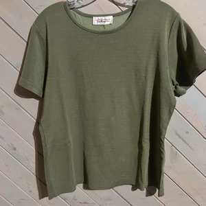 Camiseta informal tejida manga corta cuello redondo acanalada verde oliva Talbots - Imagen 1 de 5
