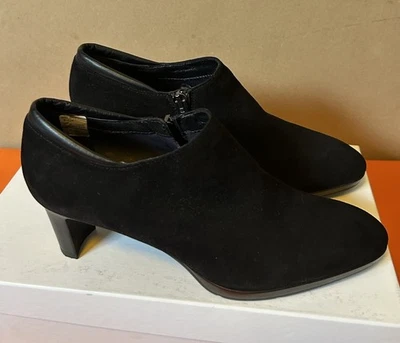 AQUATALIA Russell & Bromley ‘Dee Dry’ Black Suede leather shoes boots 37.5 / 4.5 - Image 1 of 4