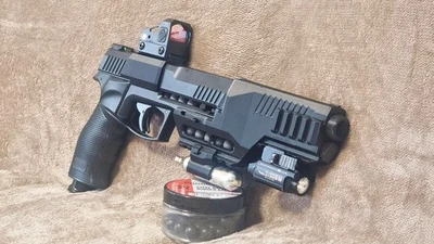 PLUG&PLAY TP50 Gen.2  11cm BARREL EXTENSION with 12 ROUNDS SPEEDLOADER | UMAREX - Image 1 of 3