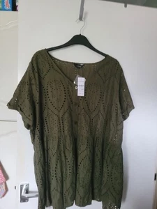 BNWT Green Embroidery Englaise Button Through Blouse Top - Picture 1 of 2