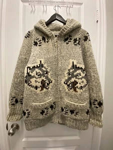 VINTAGE DOUBLE SIDED WOLF ZIP UP COWICHAN HEAVY WOOL SWEATER HOOD -RARE SIZE S/M - Picture 1 of 21