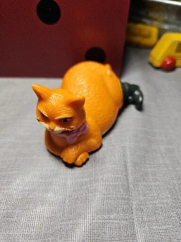 2010 Fat Puss In Boots 3.5" McDonald's Action Figure #7 Shrek 4 Forever After Cover