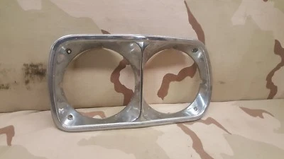 1973-1976 Ford Vintage Rachero Gran Torino Moldura Luz de Cabeça Moldura Esquerda LH FABRICANTE DE EQUIPAMENTO ORIGINAL - Imagem 1 de 4