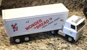 Vintage ERTL Cabover COE Toy Semi Truck Hostess/Wonder Bread. NICE. - Picture 1 of 18
