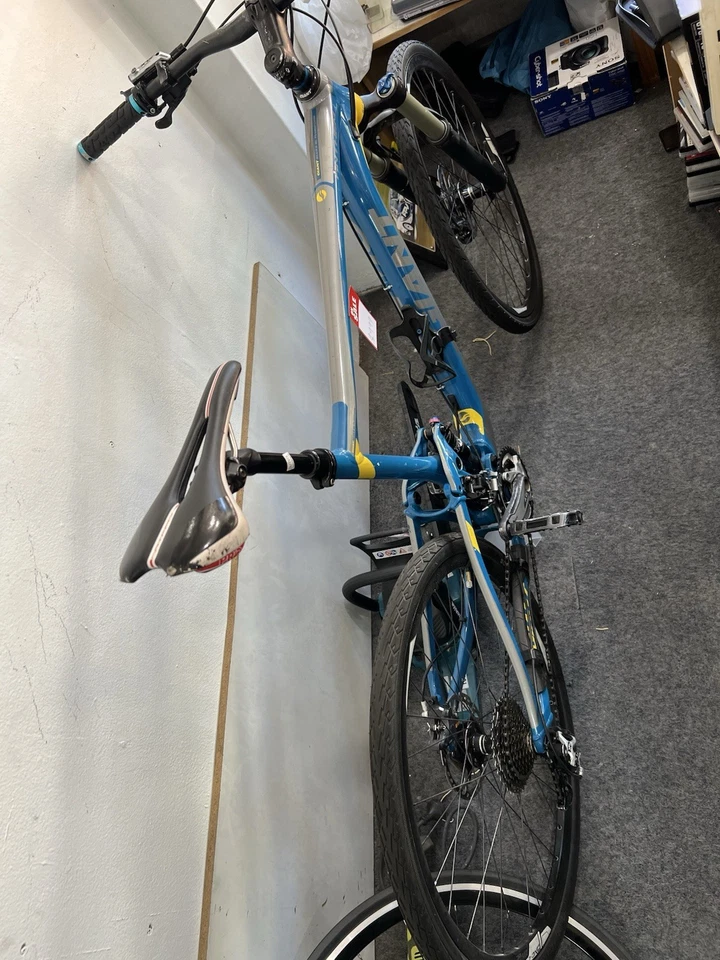 Giant Aluxx Al Fuildform Dual Suspension Size Small/ Size Medium - image 1 of 4