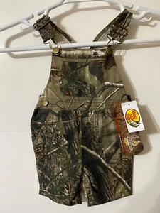 BASS PRO SHOPS/REALTREE CAMO SHORT BIB OVERALL, CHILDS SIZE 12M. NEW WITH TAGS. - Picture 1 of 4
