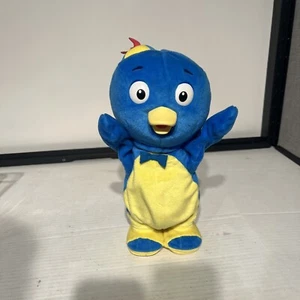 The Backyardigans Sing & Spin Pablo Singing Dancing Plush Penguin Works Good - Picture 1 of 7