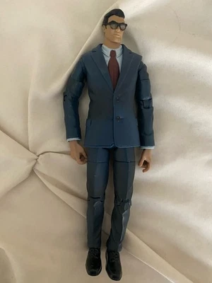 Mattel DC Superheroes Clark Kent Superman DCUC Universe Classics Foto 1 de 2