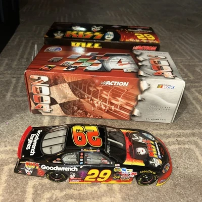 #29 Kevin Harvick Kiss Chevy Rock n Roll GM Goodwrench 2004 escala 1/24 acción Foto 1 de 4