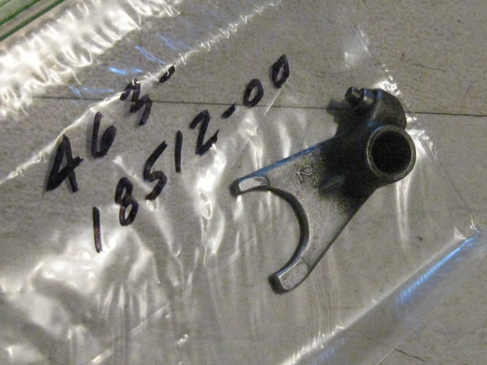 HORQUILLA DE CAMBIO TRANSMISIÓN YAMAHA RT100/CT3/CT2/AT3/AT2 #2 ¡NUEVA! Foto 1 de 1
