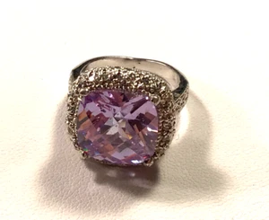 Fashion Ring Faceted Lavender Cubic Zirconia Cast Silver Tone SZ 5 - Picture 1 of 5