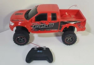 Nuevo Brillante, Ford FX4 Rc F-150 Rojo Golpeó la Tierra. Con control remoto probado funciona. - Imagen 1 de 9