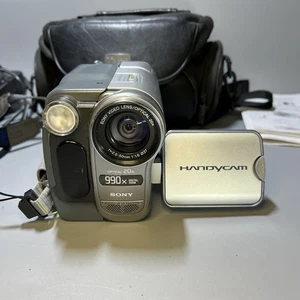 Sony Handycam DCR-TRV265E Camcorder Digital 8 Video - Case - Picture 1 of 13