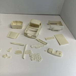 RESIN MODEL KIT 1/25 1960 STUDEBAKER PICKUP BODY & MORE - Picture 1 of 17