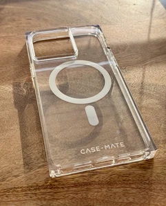 Case-Mate Clear BLOX MagSafe Case - iPhone 15 Pro Max - Top - Bild 1 von 10