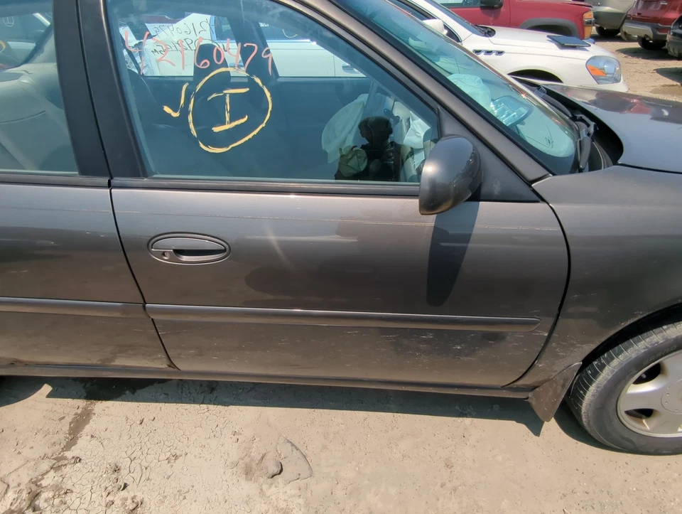 1997-2005 Chevrolet Malibu Passenger Front Door Oem Y9YOV Foto 1 de 1