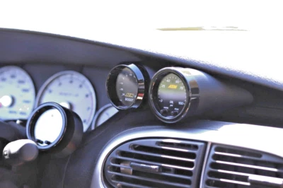 Cápsula de doble calibre para Dodge Neon SRT4 Foto 1 de 4