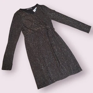 Kids Size Medium Trixxi Girl Sparkly Gold and Silver Pinstripe Black Wrap Dress - Picture 1 of 4