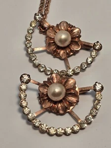 1940's copper tone faux pearl rhinestone sweater pins - Picture 1 of 5