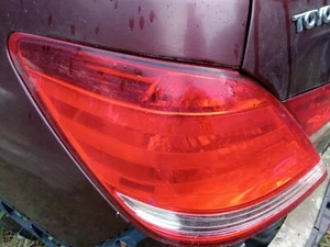 2005-2010 Toyota Avalon Left Driver Lh Side Tail Light Oem - Picture 1 of 1