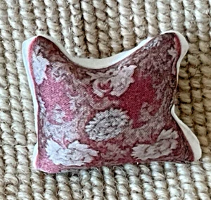 Dollhouse Miniature Pillow Bed Sofa Chair Cushion Printed Silk 2377 - Picture 1 of 5