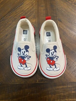 GAP Disney Mickey Toddler Shoes Size 5 Foto 1 de 4