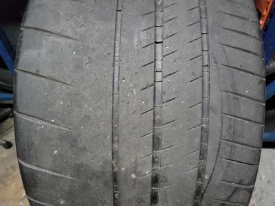 2 SUPER NICE 325/30/21 MICHELIN PILOT SPORT CUP 2 R 325/30ZR21 108Y 5.5/32 Foto 1 de 4