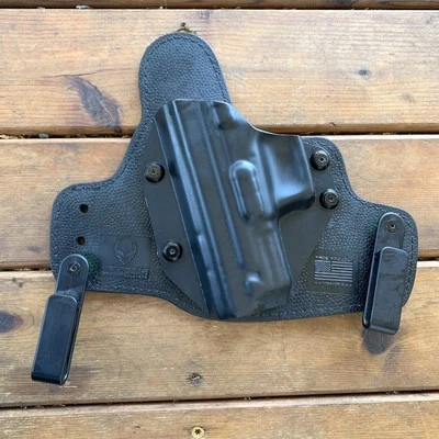 Alien gear holster Left sided uncertain Model Made In USA Nice AlienGear ?? - Image 1 of 4