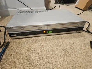 PROBADO Y FUNCIONANDO Sony SLV-D350P DVD/VCR VHS Reproductor Combo (Sin Control Remoto) - Imagen 1 de 7