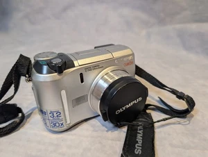 Olympus Camedia C-740 Ultra Zoom 3,2 MB testato - Foto 1 di 9