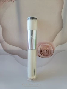 Chantecaille Buff And Blur Brush Travel Size New in Sleeve
