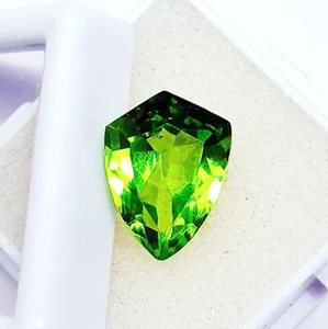 Natural Green Peridot 9.90 Ct CERTIFIED Loose Gemstone With Free Gift - Picture 1 of 7