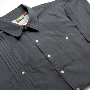 Howler Bros Guayabera Shirt XL BBQ Championship bestickt Rough Riders gebraucht, in einwandfreiem Zustand - Bild 1 von 11