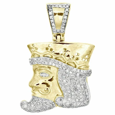 Colgante de tarjeta de póker rey diamante redondo de oro amarillo de 10 quilates con encanto pavé de 1,25" 2,50C Foto 1 de 4