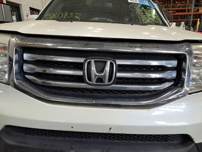 Rejilla superior 2013 Pilot Sku#4292935 Foto 1 de 4