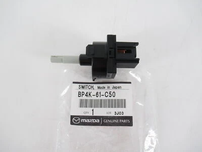 Interruptor de controle de ventilador ventilador HVAC Mazda BP4K-61-C50 original do fabricante Mazda BP4K-61-C50 2004-2009 Mazda 3 - Imagem 1 de 4