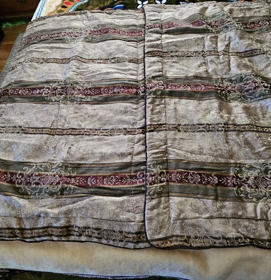 2 CROSCILL Dover Manor Dunhill TOWNHOUSE BURGUNDY & GOLD Pillow Shams King Size  - Image 1 of 4