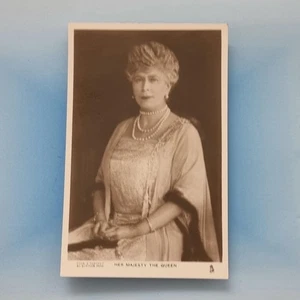 Postal de la realeza británica C1930 foto real reina María de Teck collar de perlas pose - Imagen 1 de 2