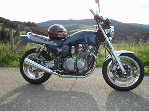 Kawasaki Zephyr 750 - Bild 1 von 7