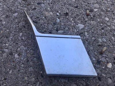 Chevrolet Monte Carlo 1978-1980 lado del conductor guardabarros delantero moldura basculante Foto 1 de 4