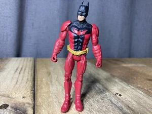 Batman Action Figure DC THE DARK KNIGHT RISES BATARANG BASH RED SUIT 4" No Cape - Picture 1 of 5