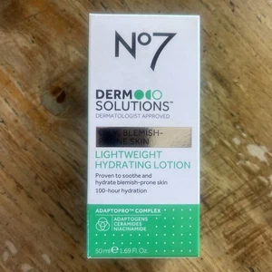 No7 Derm Solutions Lightweight Hydrating Lotion 50ml | Oily Skin & Blemish-Prone - Picture 1 of 2