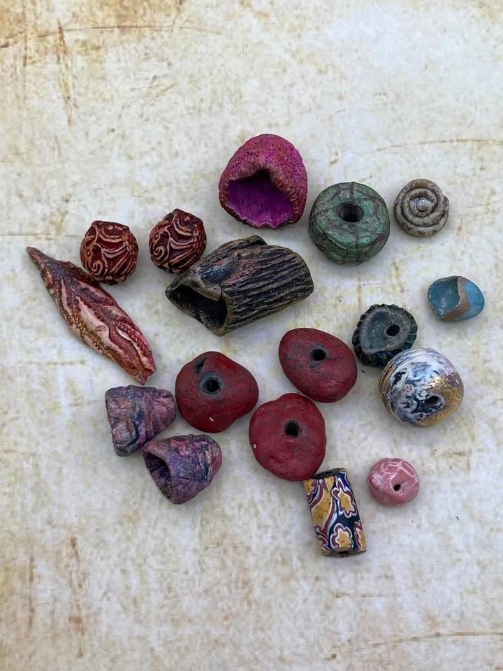 Surtido de cuentas artesanales Destash arcilla polimérica y más (18910) Foto 1 de 4